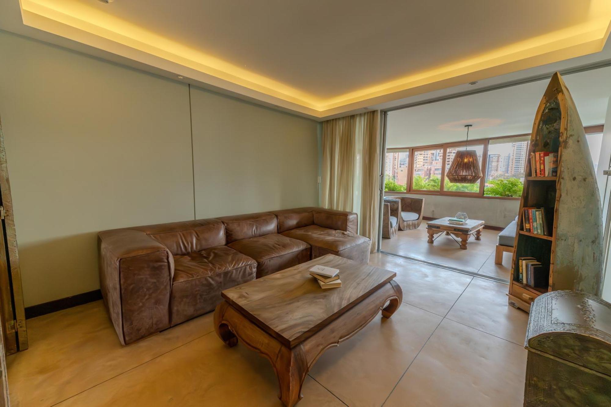 מדיין The Charlee Hotel מראה חיצוני תמונה