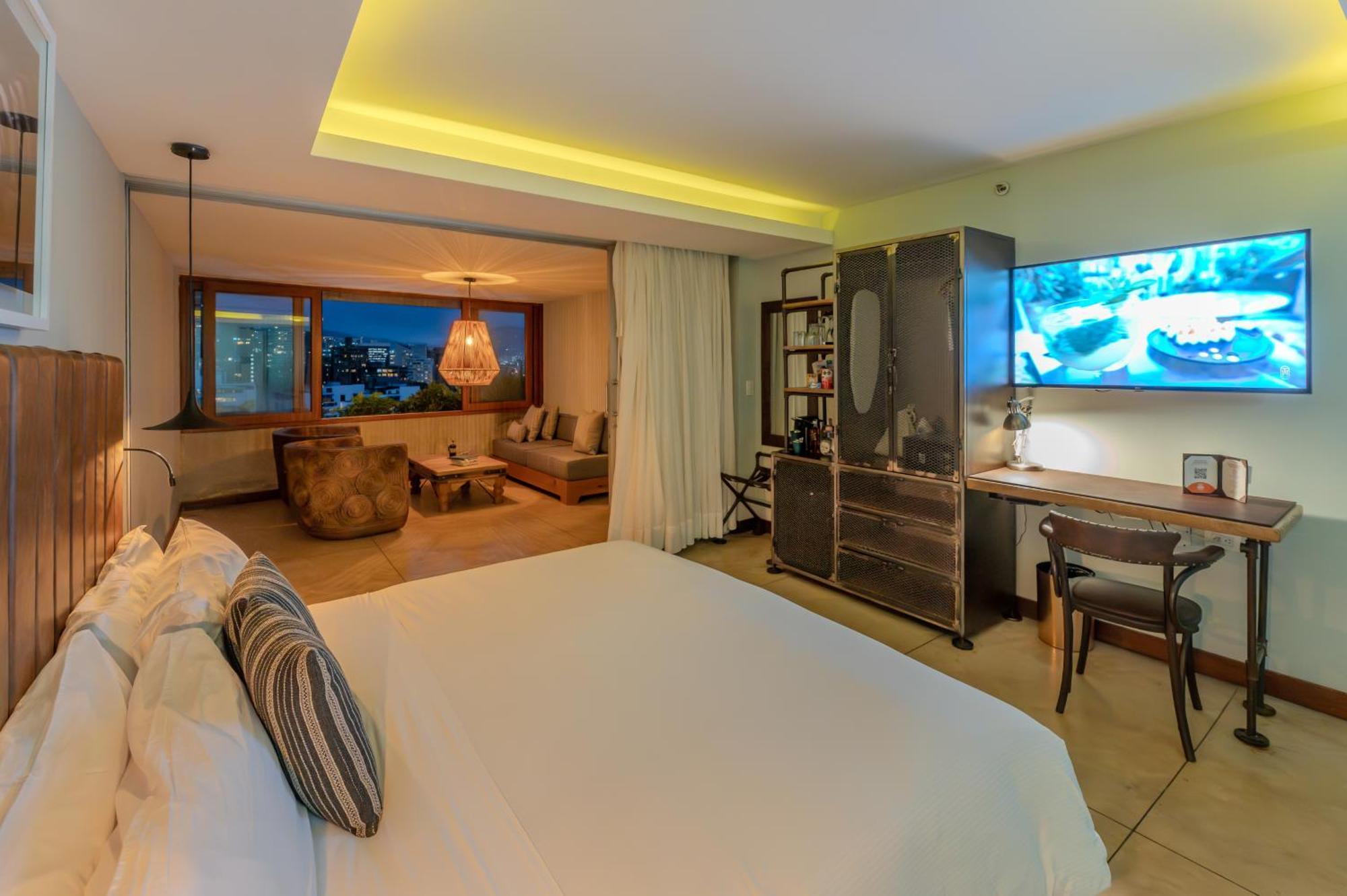 מדיין The Charlee Hotel חדר תמונה